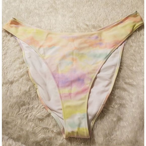 Plus size bikini bottoms. - Picture 1 of 7